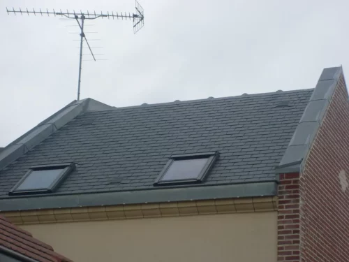 rénovation toiture Amiens, travaux toiture Somme, zinguerie Amiens, pose Velux Amiens, artisan couvreur Rumigny, réparation toiture.