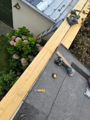 rénovation toiture Amiens, travaux toiture Somme, zinguerie Amiens, pose Velux Amiens, artisan couvreur Rumigny, réparation toiture.